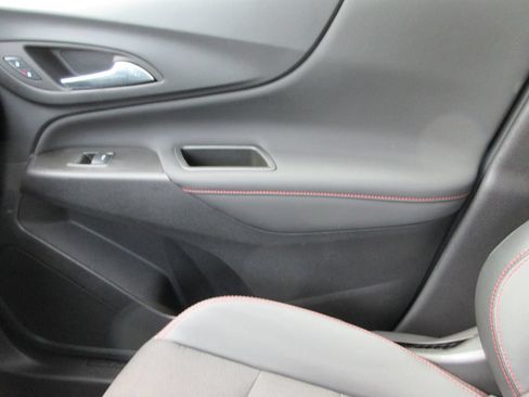 Certified 2024 Chevrolet Equinox RS AWD/4WD image 33