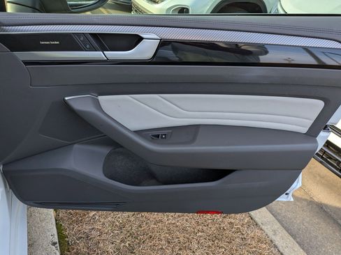 Used 2023 Volkswagen Arteon SEL Premium image 35