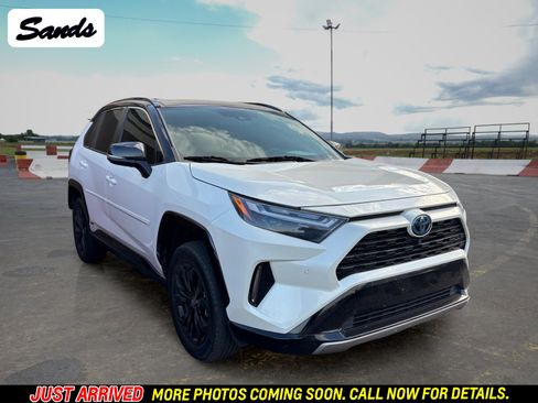 Used 2022 Toyota RAV4 XSE AWD/4WD image 1