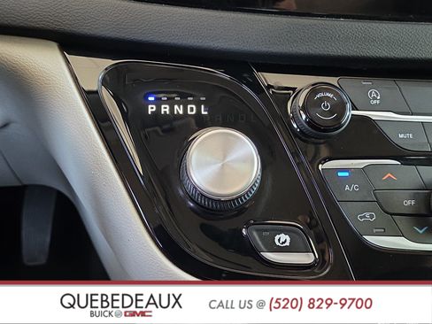 Used 2021 Chrysler Voyager LX FWD image 19