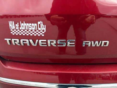 Used 2023 Chevrolet Traverse Premier image 22