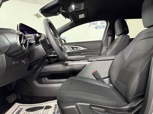 New 2026 Chevrolet Equinox EV LT image 11