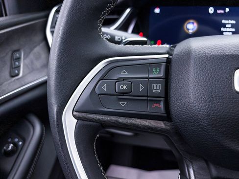 Used 2024 Jeep Grand Cherokee L Limited w/ Luxury Tech Group II image 29