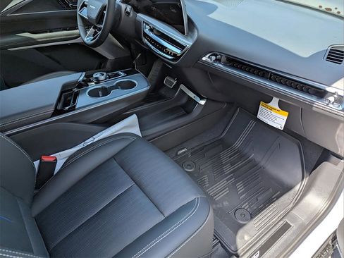 New 2026 Cadillac Lyriq V image 17