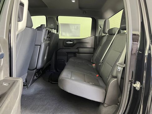 Used 2019 Chevrolet Silverado 1500 Custom Trail Boss w/ Custom Convenience Package AWD/4WD image 13