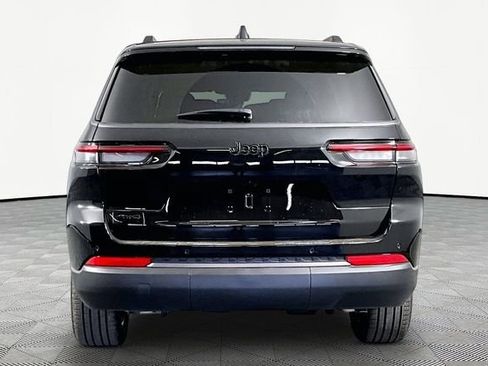 New 2026 Jeep Grand Cherokee L Limited w/ Limited Altitude Package AWD/4WD image 5