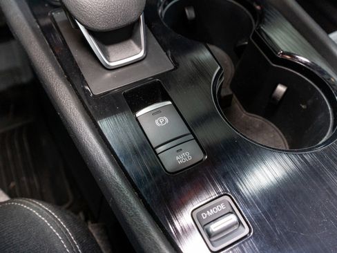 Used 2023 Nissan Rogue SV image 21