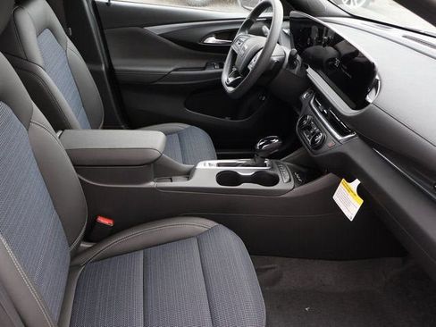New 2026 Buick Envista Sport Touring w/ Convenience II Package FWD image 9