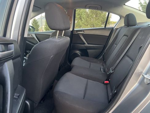 Used 2010 MAZDA MAZDA3 i Touring image 15