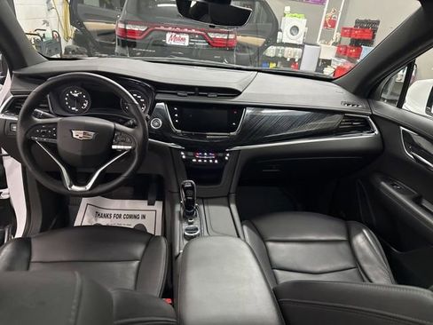 Certified 2022 Cadillac XT6 Premium Luxury w/ Technology Package image 19