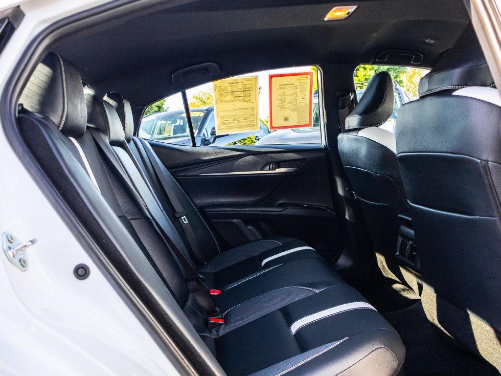 Used 2026 Toyota Camry SE FWD image 16
