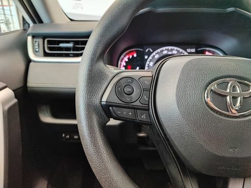Used 2025 Toyota RAV4 XLE FWD image 16