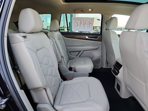 New 2026 Volkswagen Atlas SE image 14