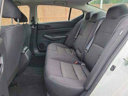 Used 2024 Nissan Altima 2.5 SV FWD image 15
