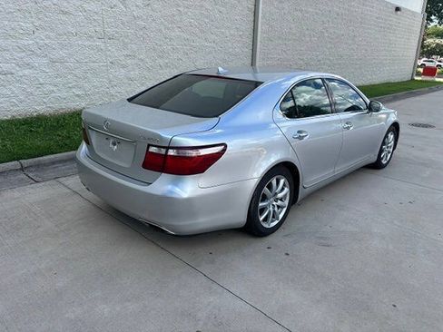 Used 2008 Lexus LS 460 RWD image 24
