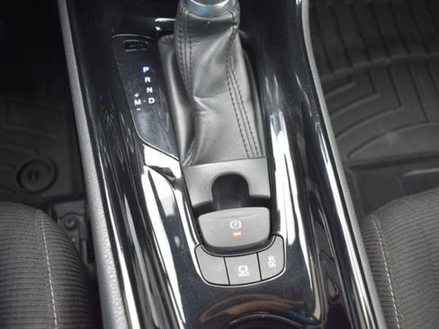Used 2019 Toyota C-HR XLE FWD image 28
