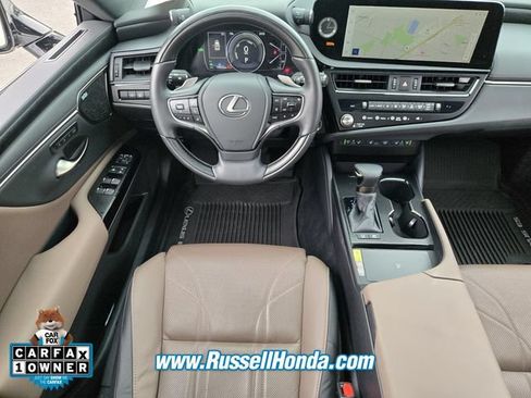 Used 2025 Lexus ES 300h Ultra Luxury FWD image 8