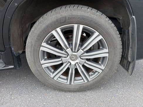 Used 2016 Lexus LX 570 4WD w/ Luxury Package image 13