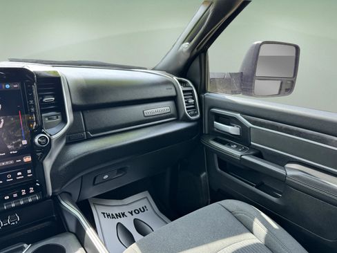 Used 2024 RAM 3500 Big Horn w/ Night Edition AWD/4WD image 17