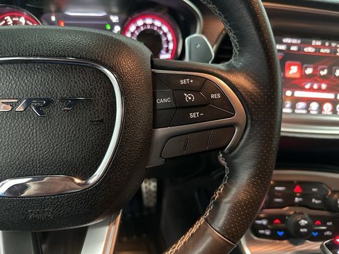 Used 2016 Dodge Challenger SRT Hellcat image 18