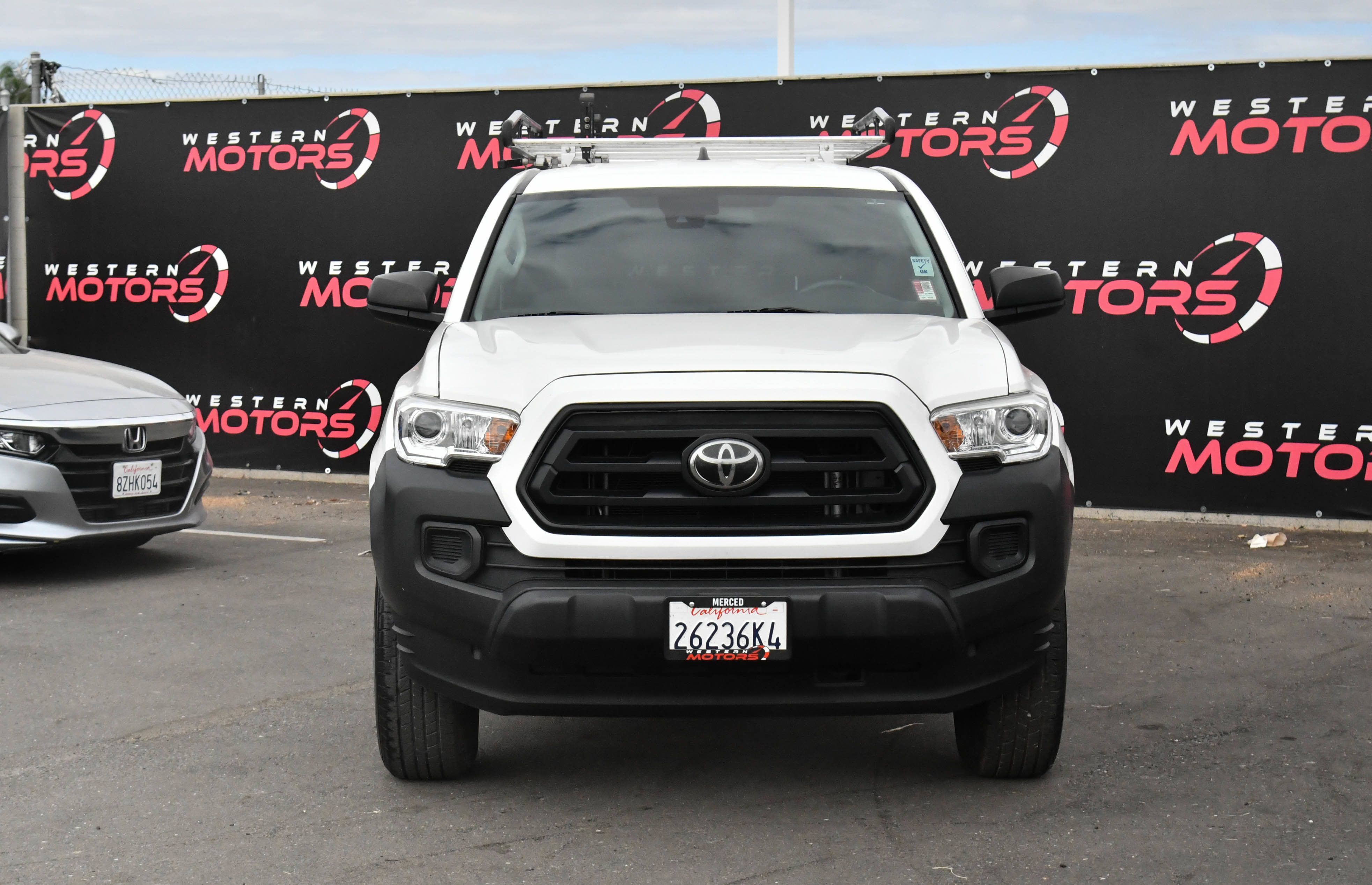 Used 2021 Toyota Tacoma SR RWD image 2