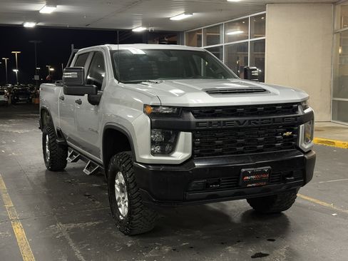 Used 2020 Chevrolet Silverado 2500 W/T w/ WT Convenience Package image 3