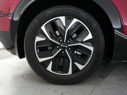 Used 2023 Kia EV6 Wind image 18