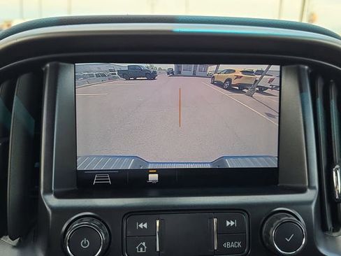 Used 2021 Chevrolet Colorado Z71 AWD/4WD image 25