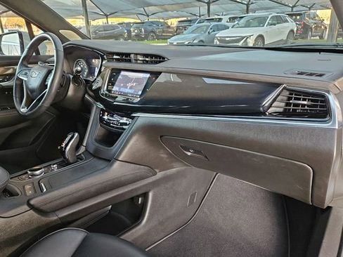 Certified 2022 Cadillac XT6 Premium Luxury w/ Platinum Package image 29