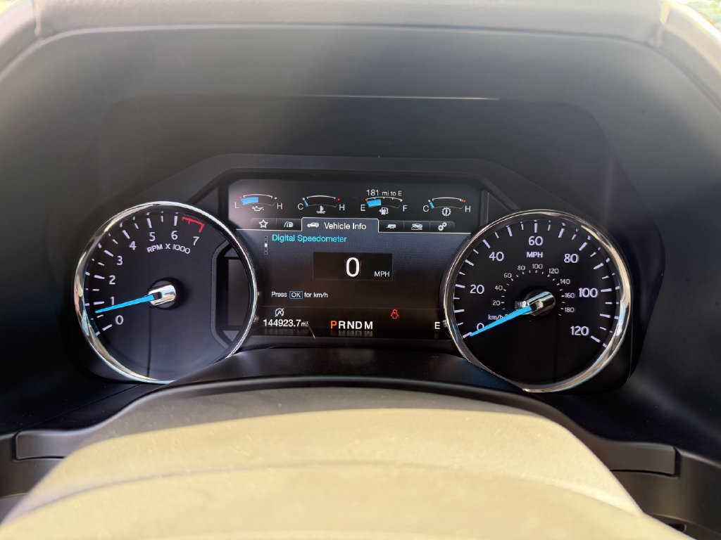 Used 2018 Ford Expedition Max XLT w/ Equipment Group 202A AWD/4WD image 30