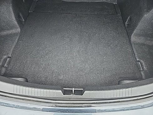 Used 2020 Chevrolet Malibu LT image 27