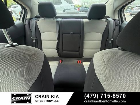 Used 2013 Chevrolet Cruze LS FWD image 25