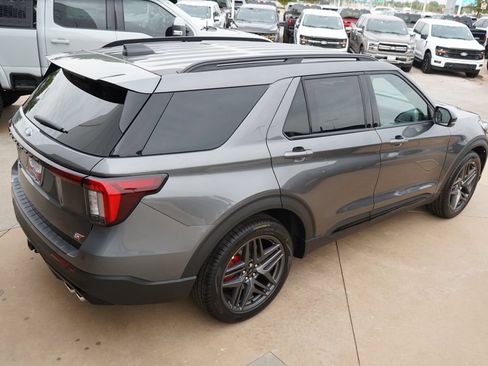 New 2026 Ford Explorer ST AWD/4WD image 15