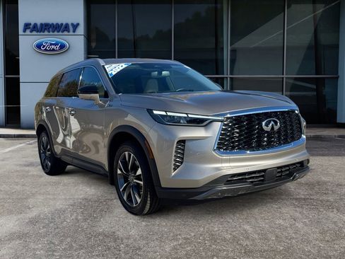 Used 2022 INFINITI QX60 Luxe w/ Cargo Package image 3