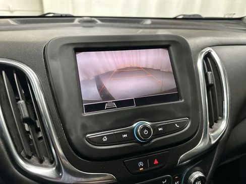 Used 2024 Chevrolet Equinox LT FWD image 12