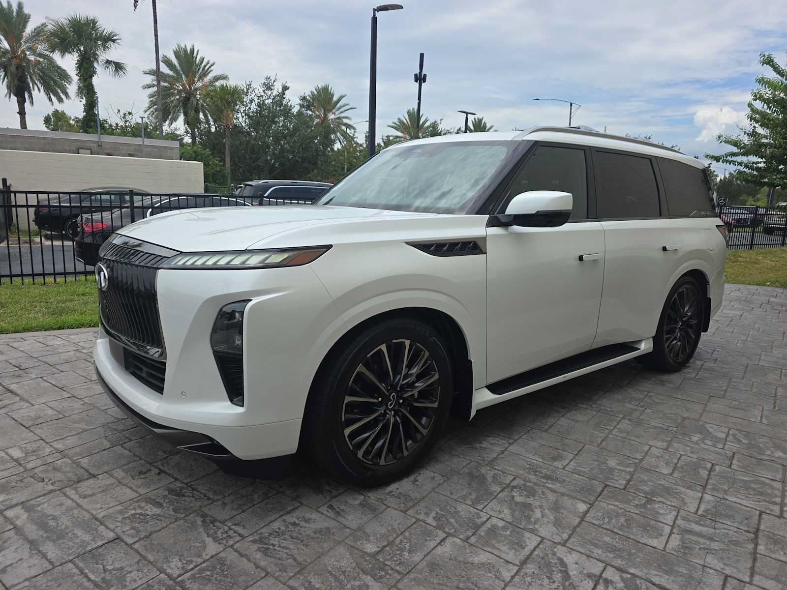 New 2027 INFINITI QX80 Autograph w/ Autograph Exterior Package AWD/4WD image 8