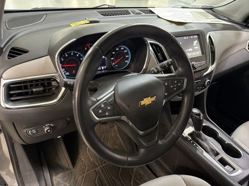Used 2018 Chevrolet Equinox LT FWD image 9