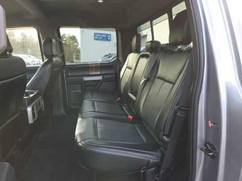 Used 2020 Ford F150 Lariat image 34