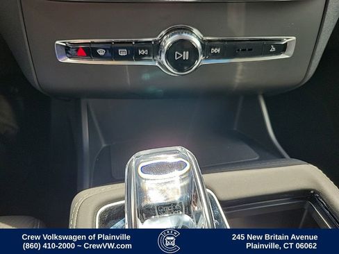 Used 2026 Volvo XC90 B6 Ultra w/ Protection Package AWD/4WD image 9