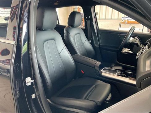Used 2025 Mercedes-Benz GLA 250 image 21