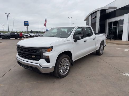 Used 2022 Chevrolet Silverado 1500 W/T w/ WT Safety Package AWD/4WD image 8