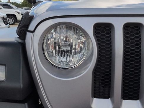 Used 2019 Jeep Wrangler Unlimited Sport S AWD/4WD image 10