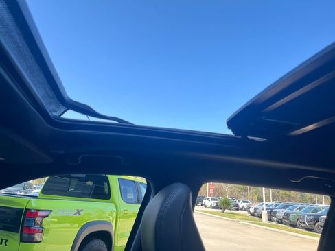 Used 2023 Jeep Compass Limited w/ Sun and Sound Group image 22