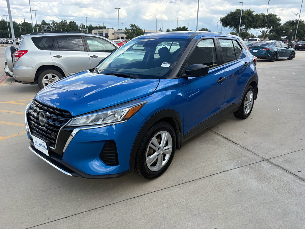 Used 2024 Nissan Kicks S FWD image 4