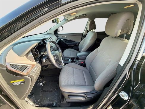 Used 2017 Hyundai Santa Fe Sport image 24
