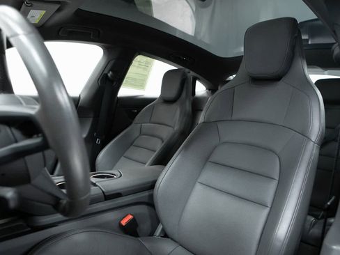 Certified 2022 Porsche Taycan 4S image 5