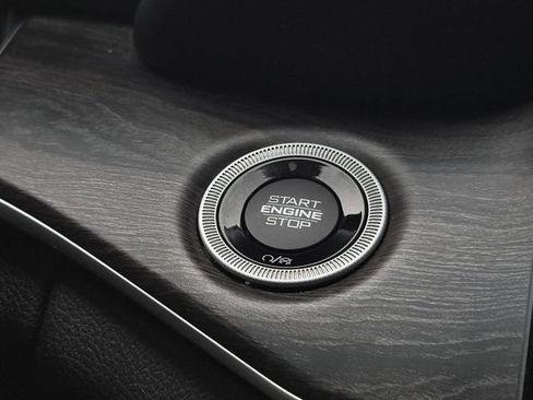 Used 2022 Jeep Grand Cherokee L Limited image 24