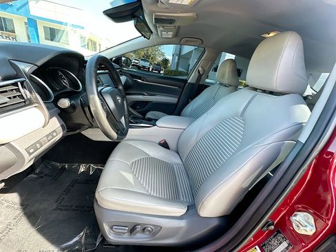 Used 2018 Toyota Camry SE image 20