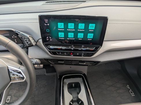 Certified 2023 Volkswagen ID.4 Pro S AWD/4WD image 17