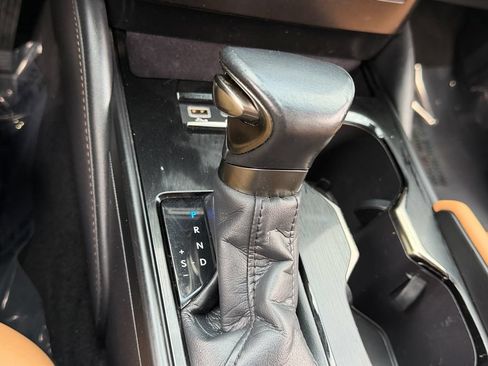 Used 2023 Lexus ES 350 w/ Premium Package FWD image 24